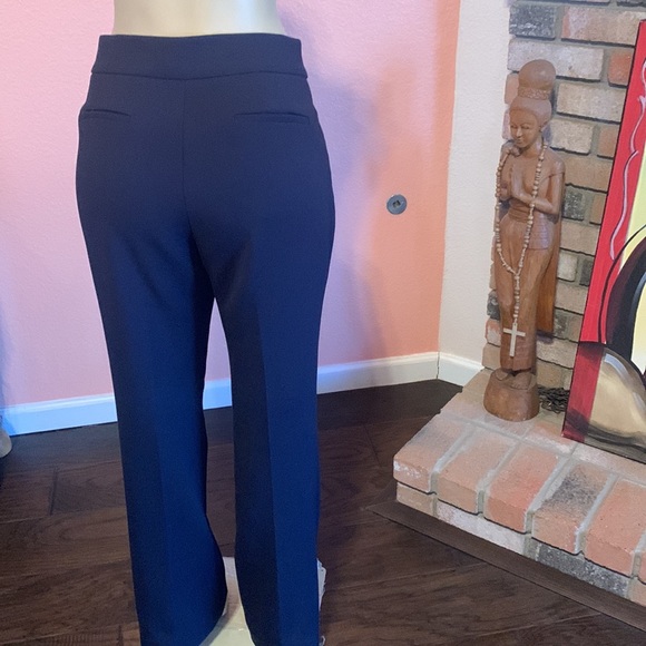 In Excellent Condition Pants - Picture 3 of 12